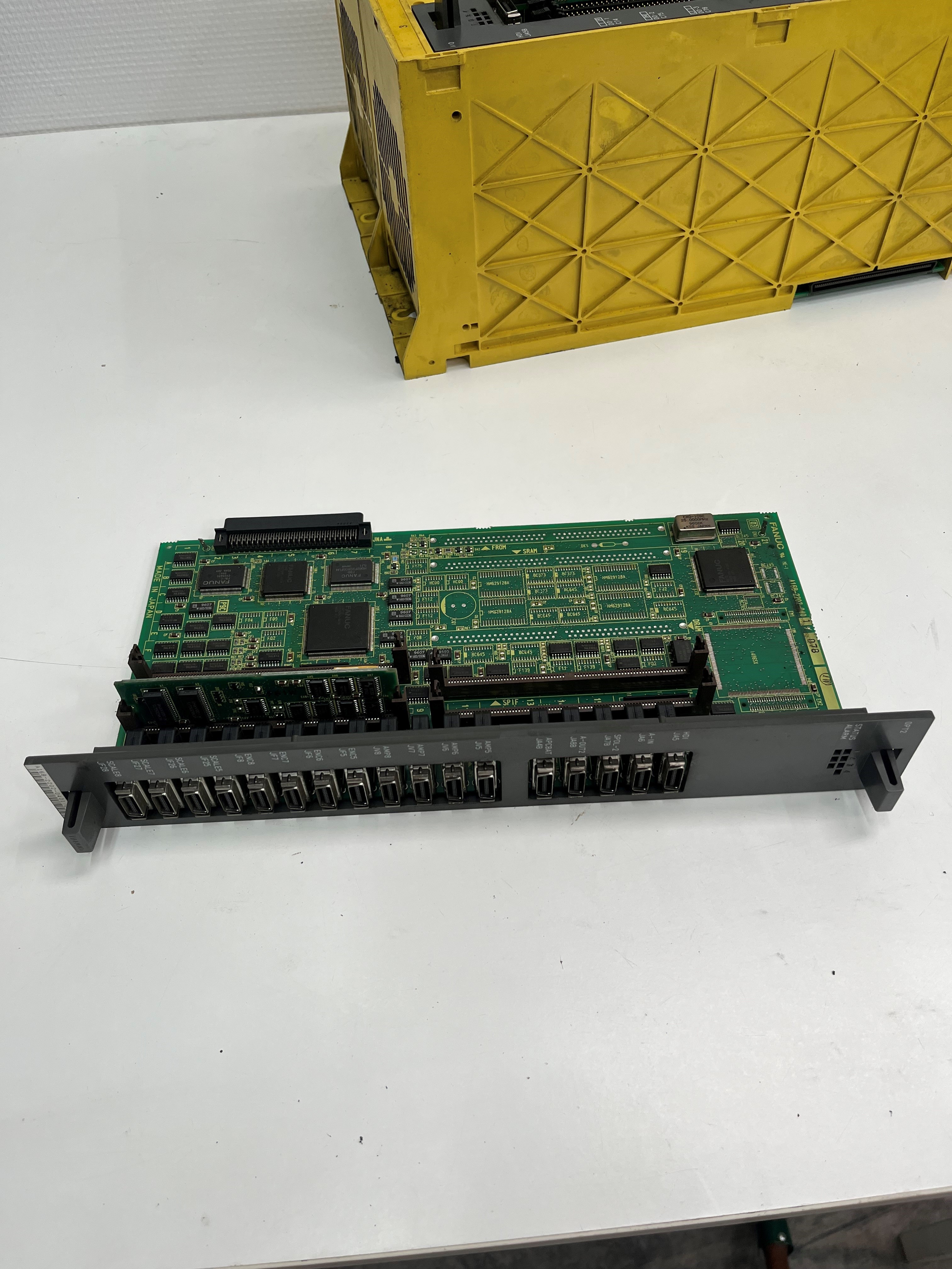 Carte Fanuc A16B-2202-0401/07B600914